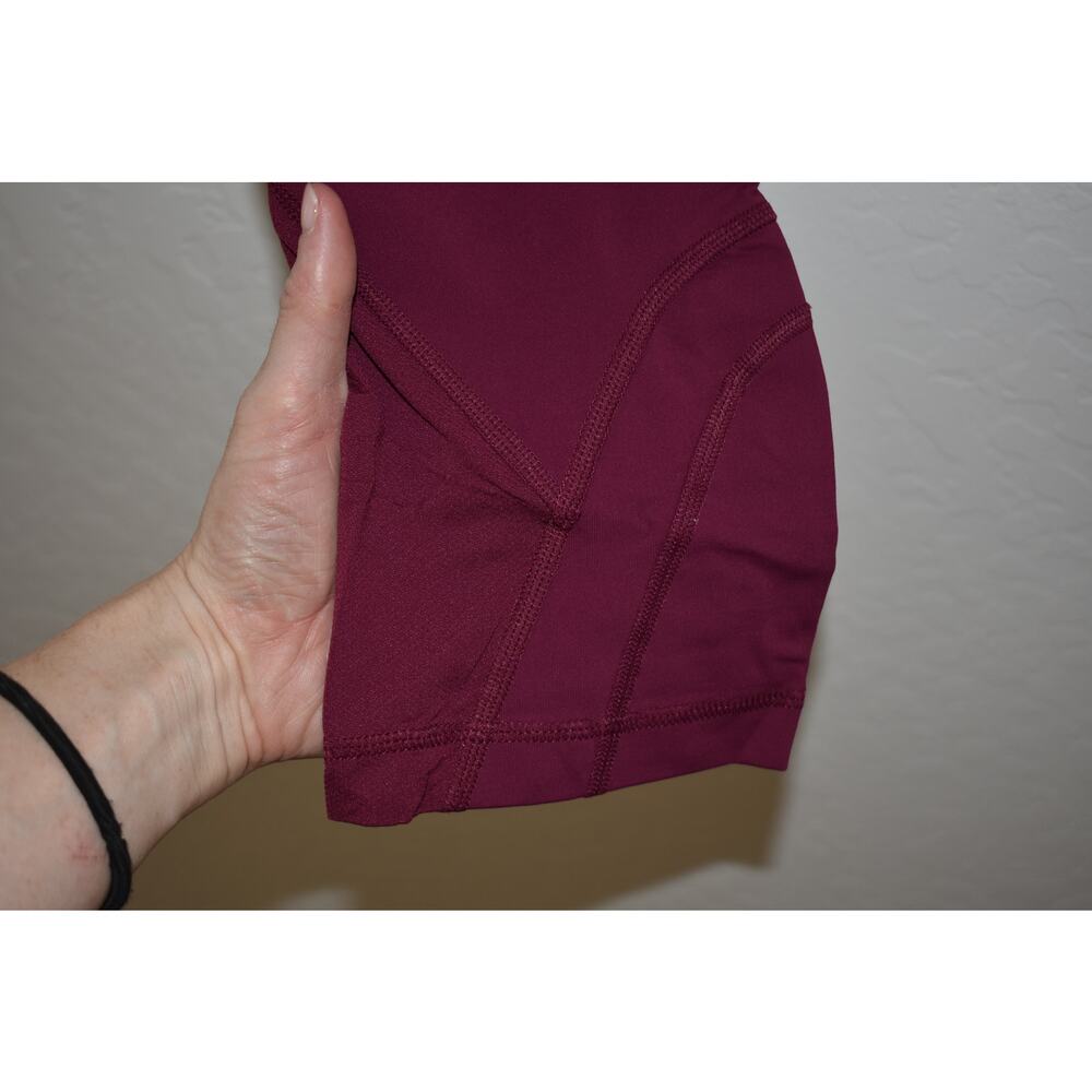 Lululemon Burgendy Crop Legging with Leopard Top Size 8 - Picture 6 of 9